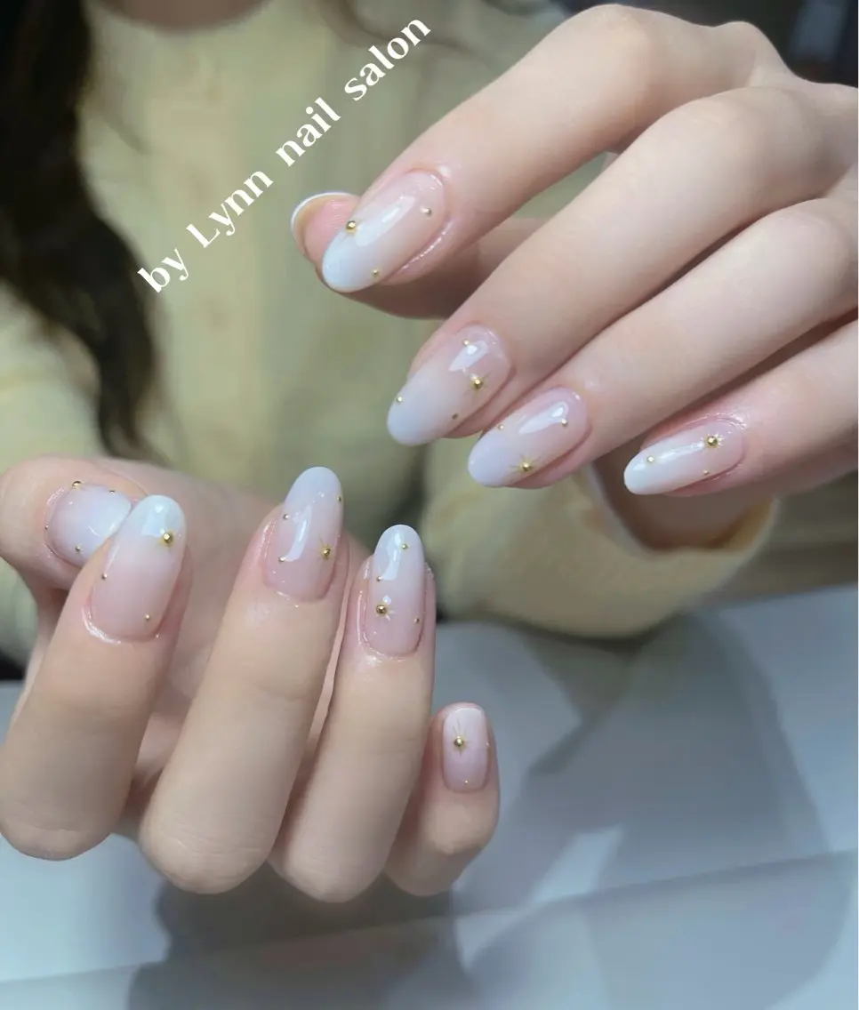 ネイル グラデーション シンプルネイル Lynn nail 研修のネイルデザイン