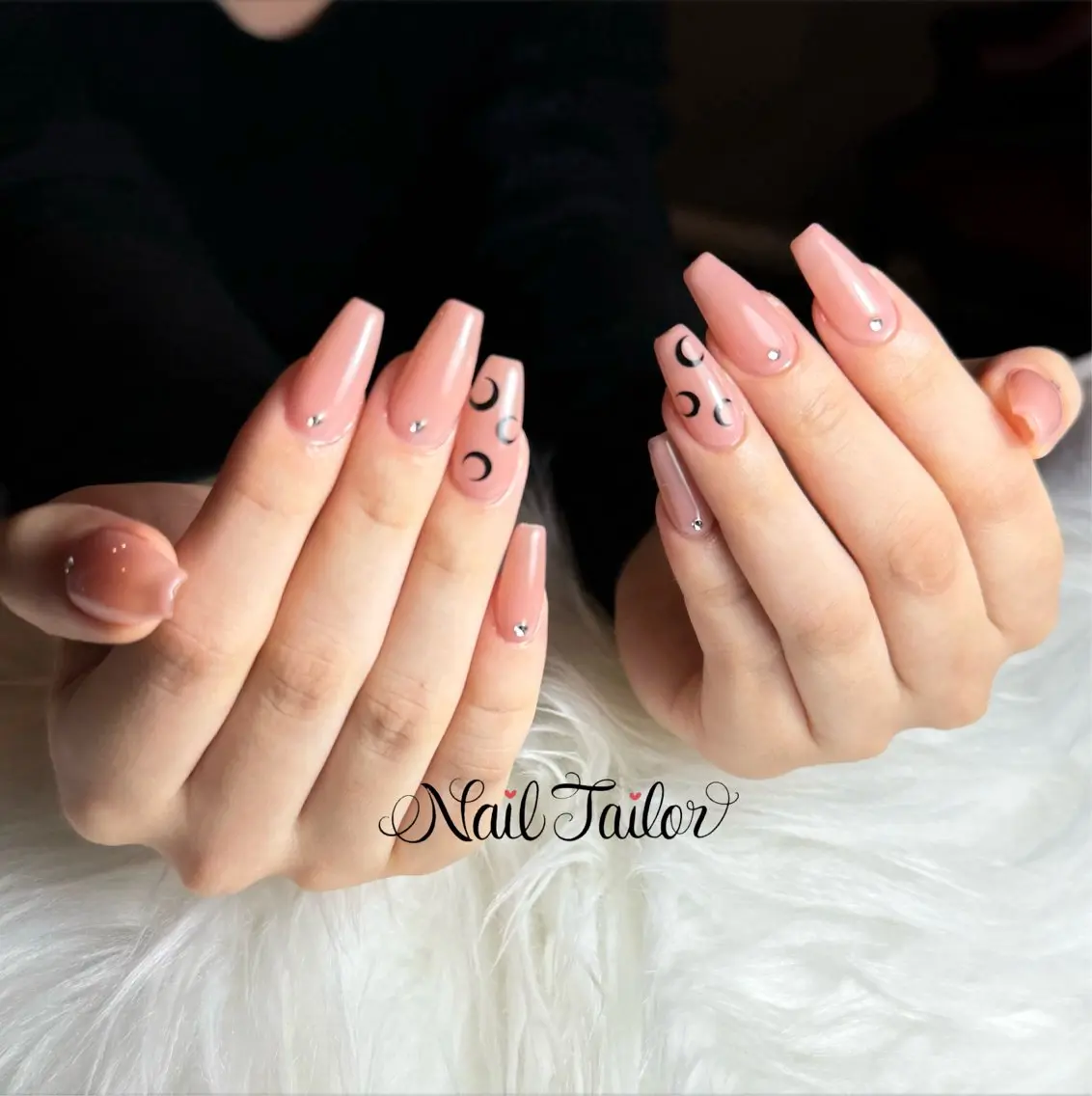 ネイル 長さ出し ジェルネイル オフィスネイル ワンカラーネイル ストーンネイル NailTailor ネイルテイラーのネイルデザイン