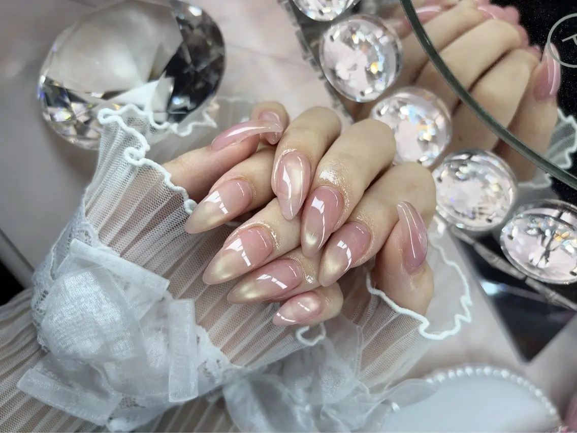 ネイル 24時まで❤︎韓国、 ワンホンネイルのネイルデザイン