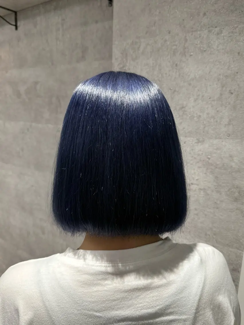 ミディアム カラー HOHOMI （ほほみ）のヘアスタイル