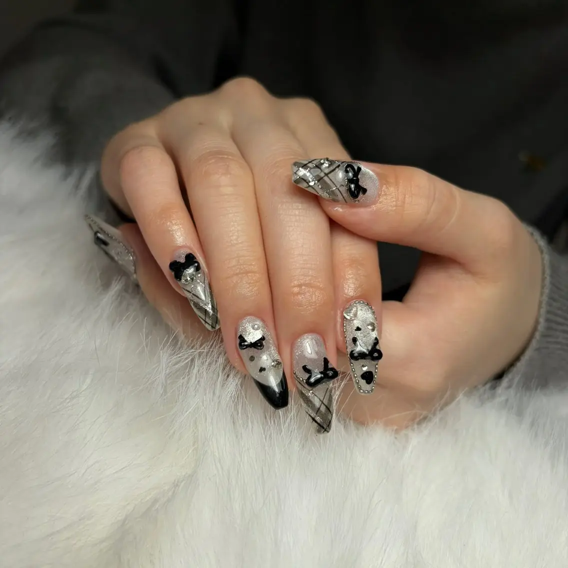 ネイル チークネイル フレンチネイル グラデーション 韓国ネイル マグネットネイル Hana Nailのネイルデザイン