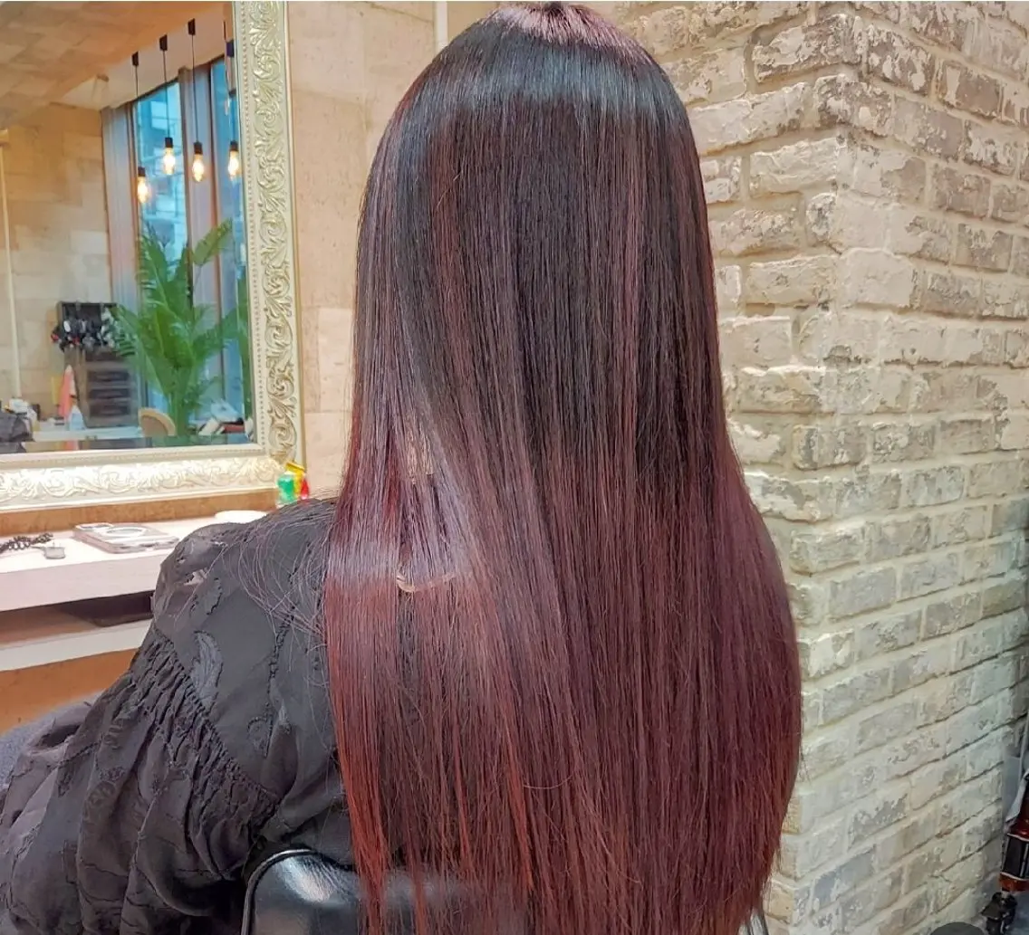 ロング カラー バレイヤージュ ピンクカラー レイヤーカット ヘアカラー トリートメント ブリーチ・ハイトーン 特化🎉内山のヘアスタイル