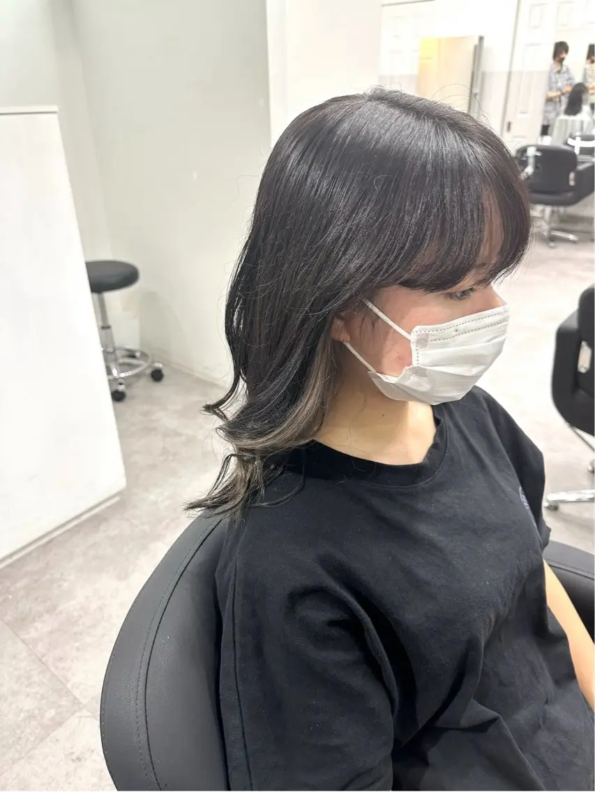 ミディアム 🫧とぅるん艶髪🫧 透明感カラー×猿渡のヘアスタイル