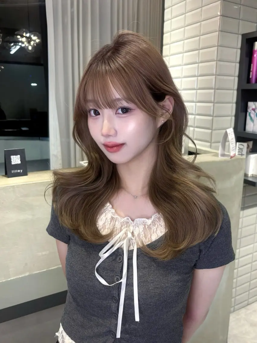セミロング 顔周りカット 天神美容室 🎀hinaのヘアスタイル