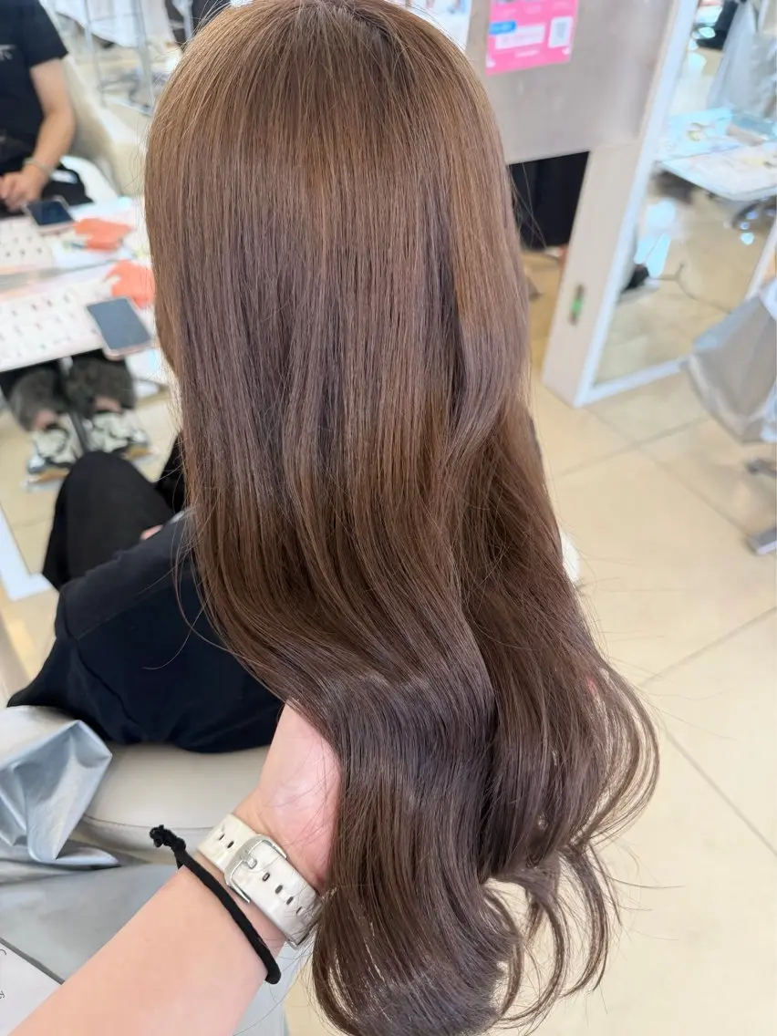 ロング ヘアカラー 🎀透明感カラー にしぞえ ななみ🎀のヘアスタイル