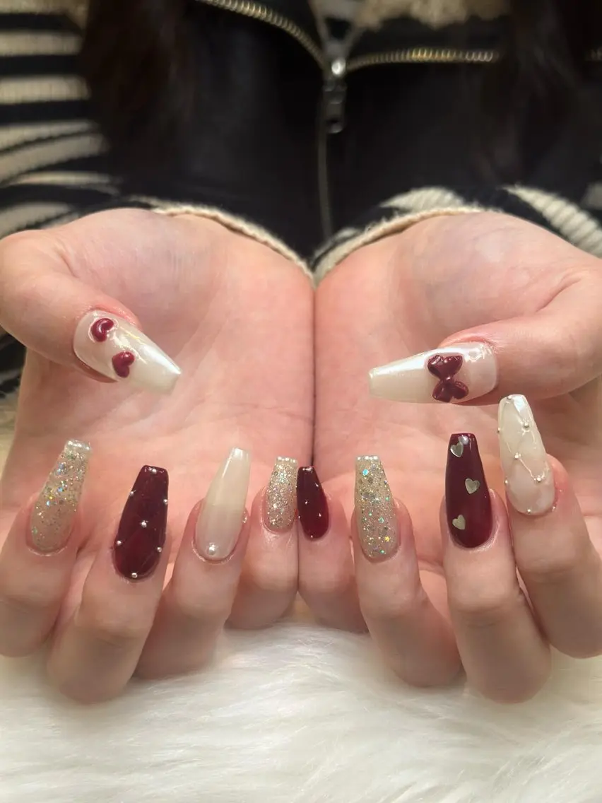 ネイル グラデーション キラキラネイル ワンカラーネイル 冬ネイル Jenn Nail Salonのネイルデザイン