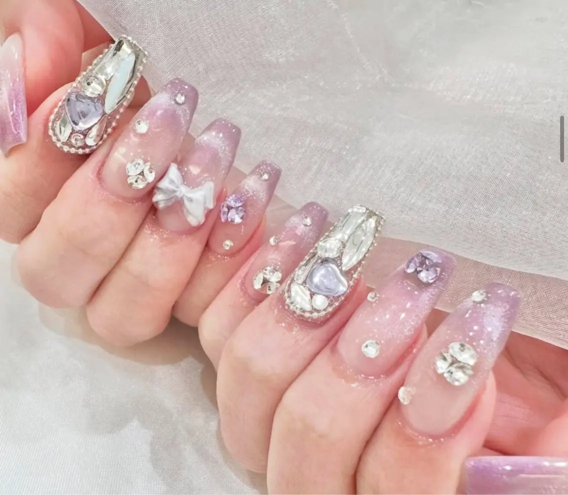 ネイル アートネイル フラワーネイル フレンチネイル ジェルネイル グラデーション ハンドネイル Ryu Nail NekoChanのネイルデザイン