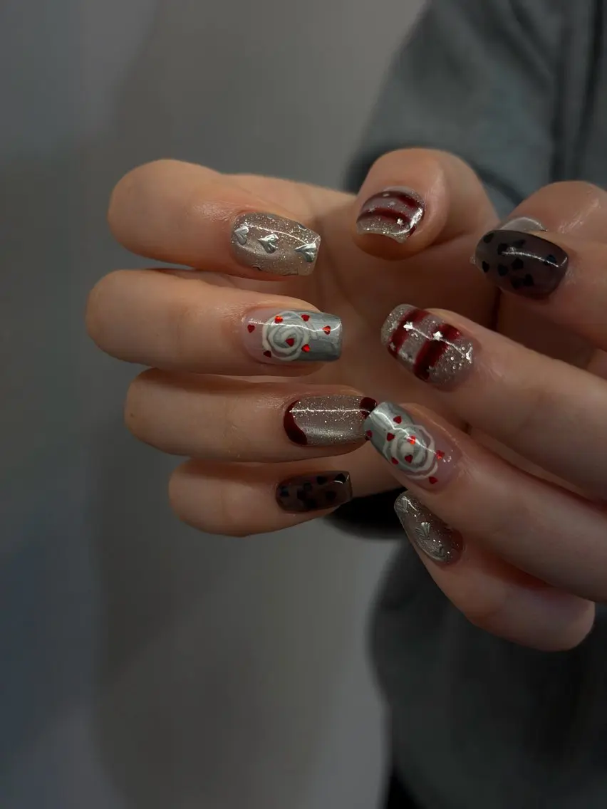 ネイル ボーダー ボルドー ジェルネイル マグネットネイル ニュアンスネイル ハンドネイル ハンドケア Bana_ Nailのネイルデザイン