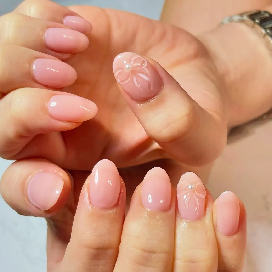 ネイル ブルー 持ち込み オフィスネイル ピンク リボン Elm beauty salonのネイルデザイン