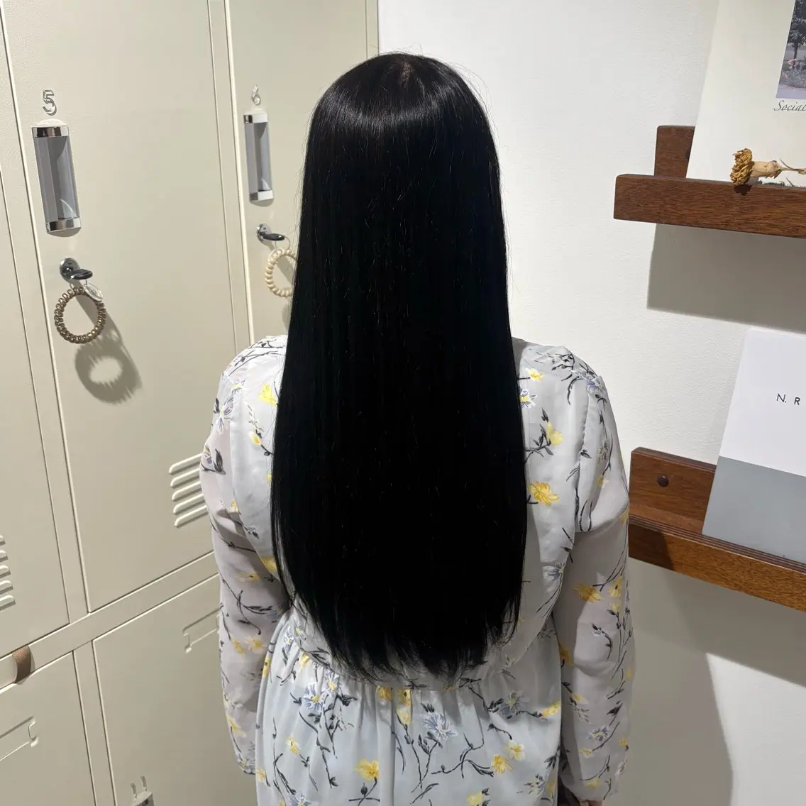 ロング 縮毛矯正 藤波 愛佳のヘアスタイル