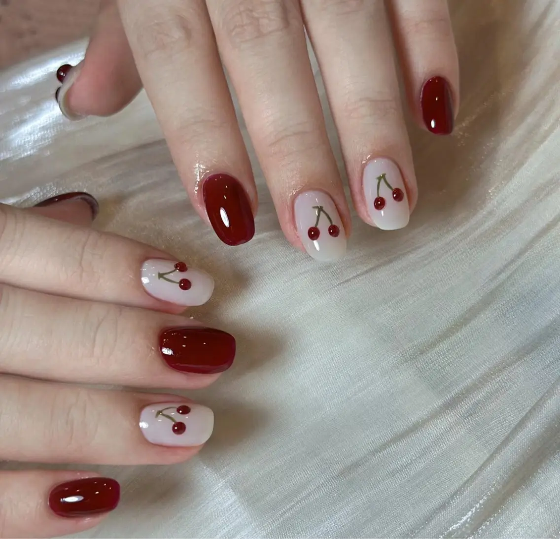 ネイル アートネイル オーロラネイル チークネイル フレンチネイル ガラスフレンチ 🎀🎀YooLi Nail Salonのネイルデザイン