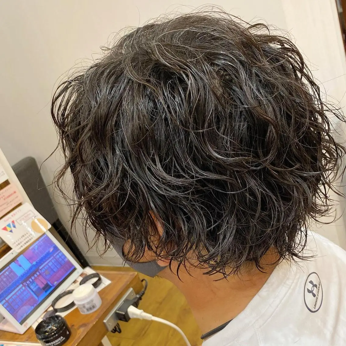 パーマ メンズ センターパート マッシュ メンズパーマ 学生（メンズ向け） メンズツイストパーマ 原田 涼矢のヘアスタイル