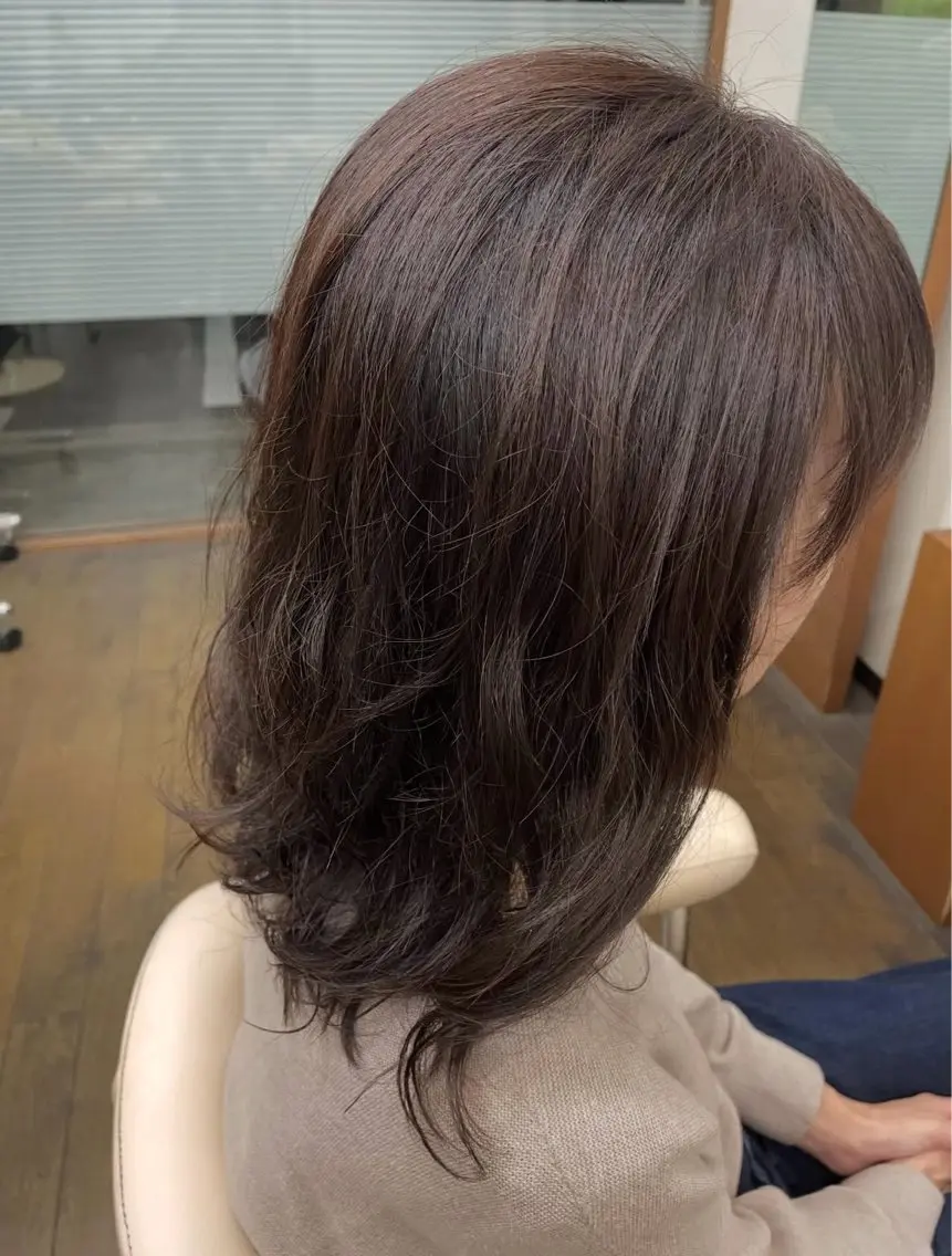 ミディアム パーマ ヘアカラー 髙橋 咲希のヘアスタイル