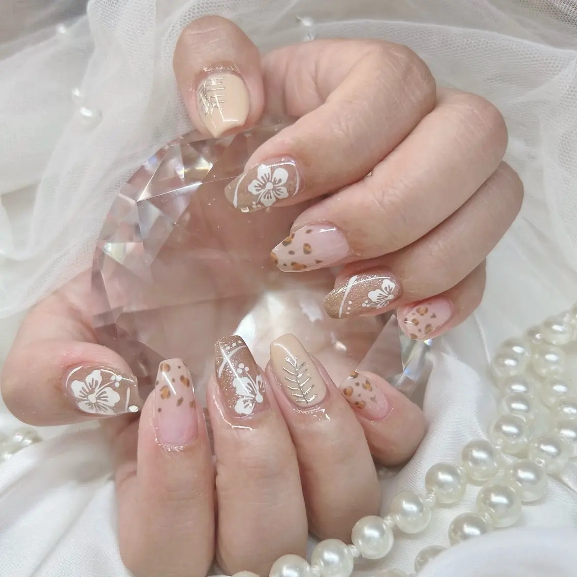 ミディアム ハンドネイル Nailsalon Angeのネイルデザイン