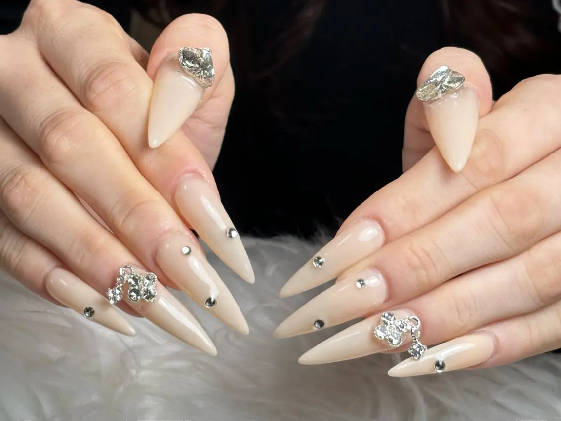 ネイル 長さ出し ロングネイル スカルプネイル スーパーロングネイル ハンドネイル Sully Nail  Labのネイルデザイン