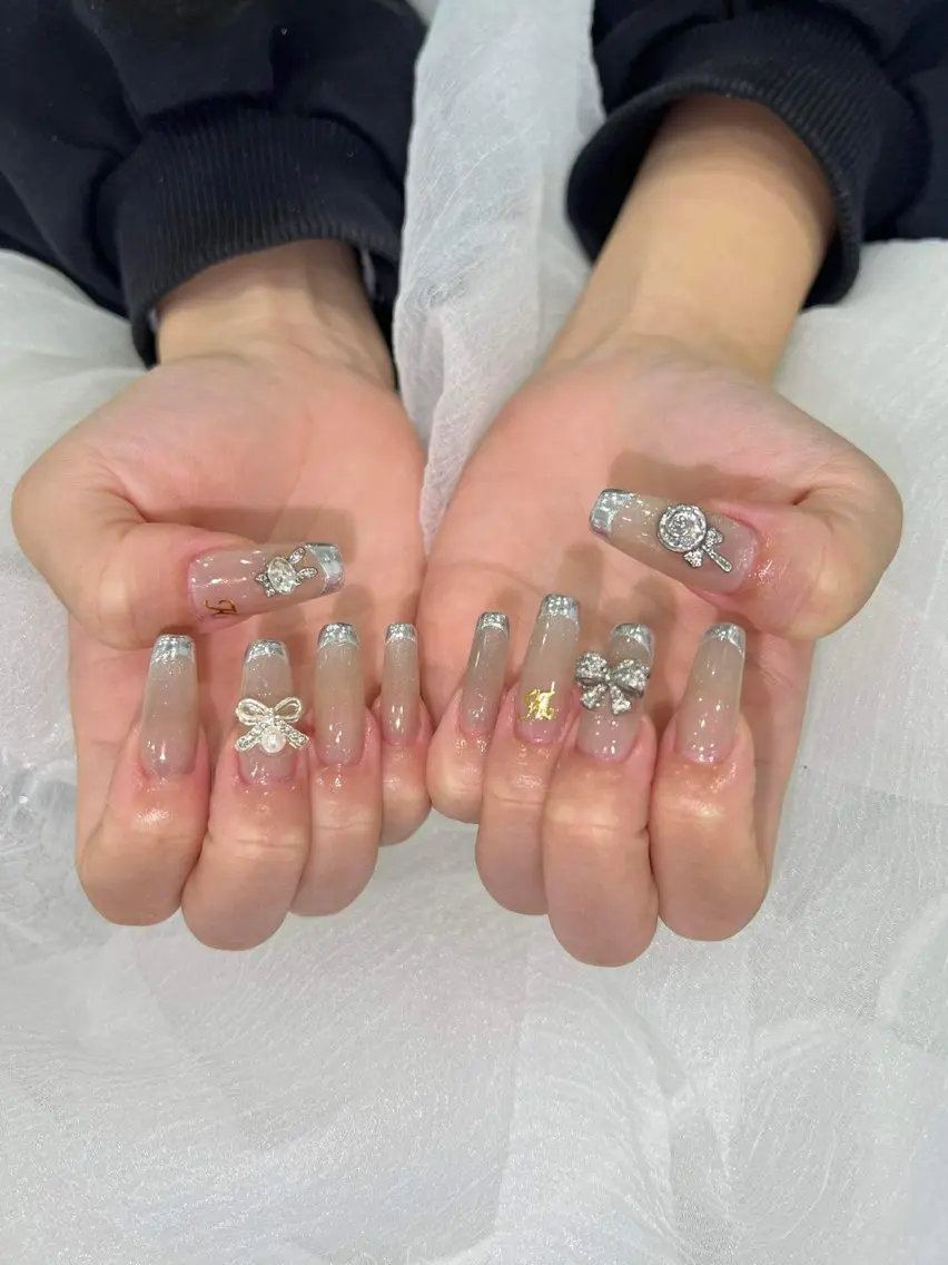 ネイル 長さ出し マグネットネイル ミラーネイル ネイルチップ UMIE  NAIL かんえのネイルデザイン