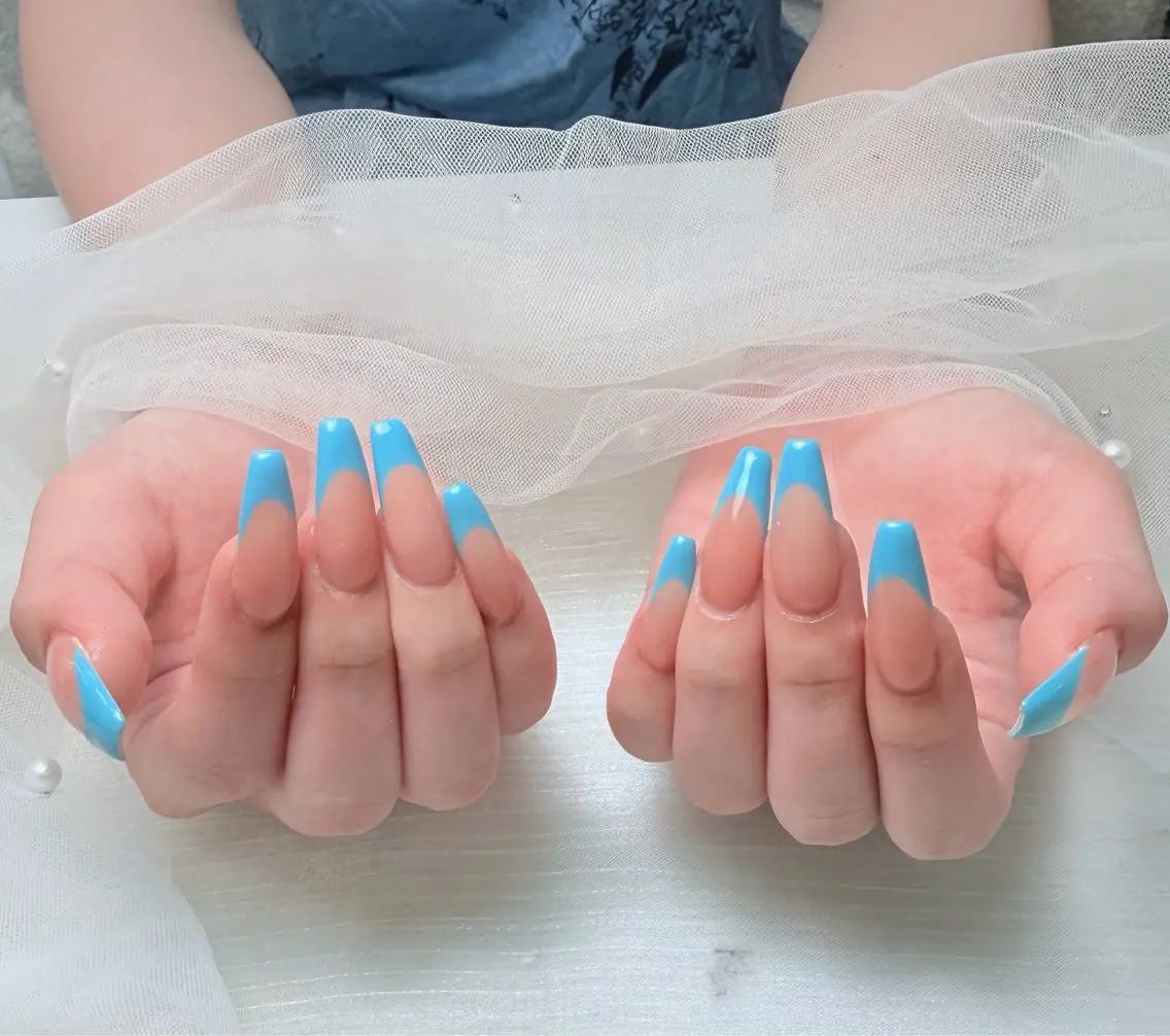 🦄 [チップ長さだし10本]  💅フレンチネイル¥7900 －> ¥5925の写真