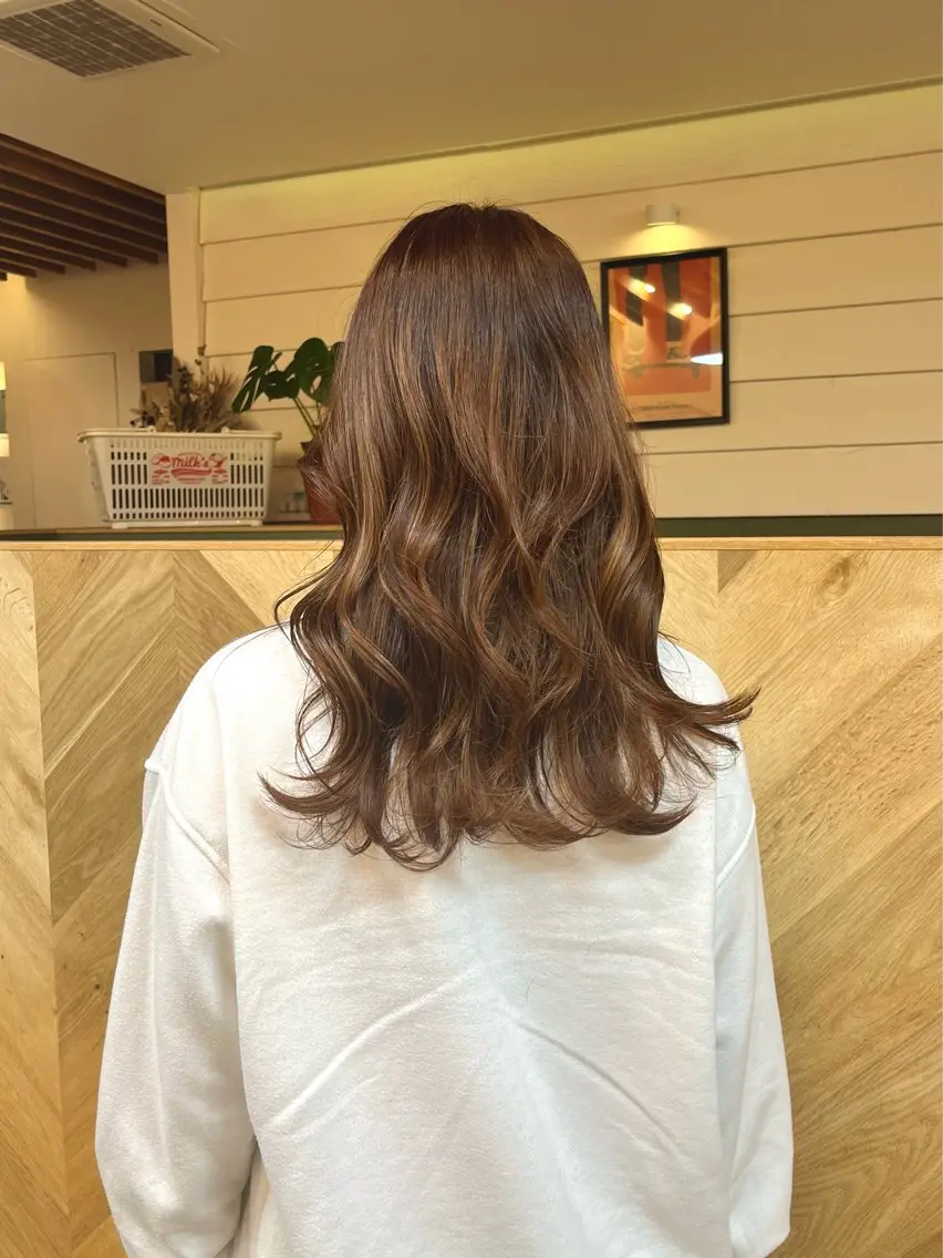ロング カラー 割引中‼️縮毛矯正 船橋駅5分/鈴木杏美のヘアスタイル