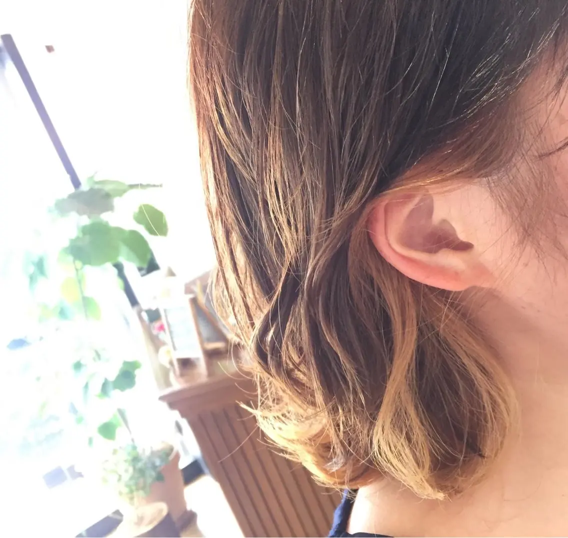 ショート カラー ブリーチ インナーカラー mayo 🐄🌈のヘアスタイル