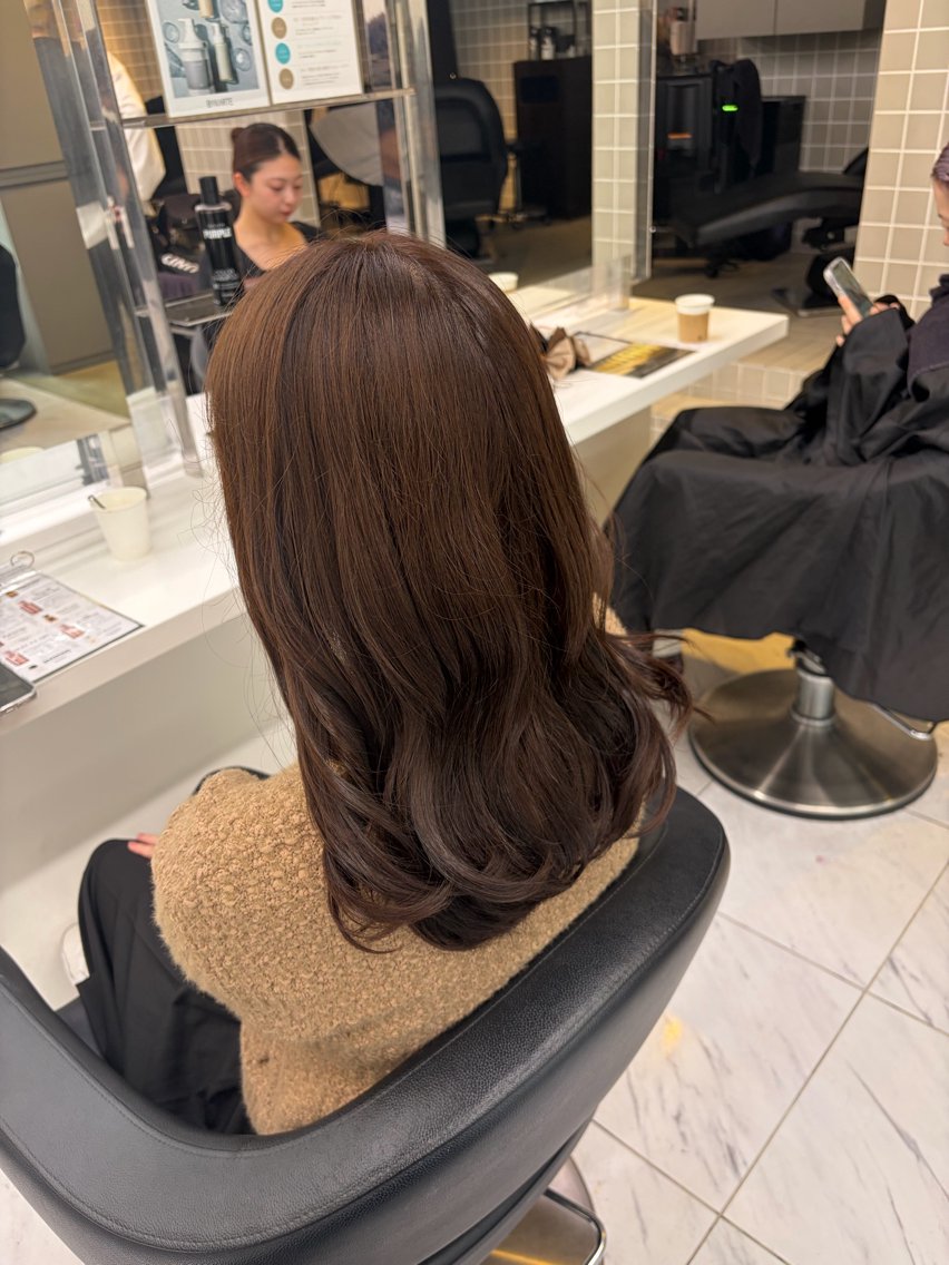ロング カラー ヘアカラー トリートメント ヘッドスパ ヘアセット 楽人🥨ミルクティー /縮毛🥨のヘアスタイル