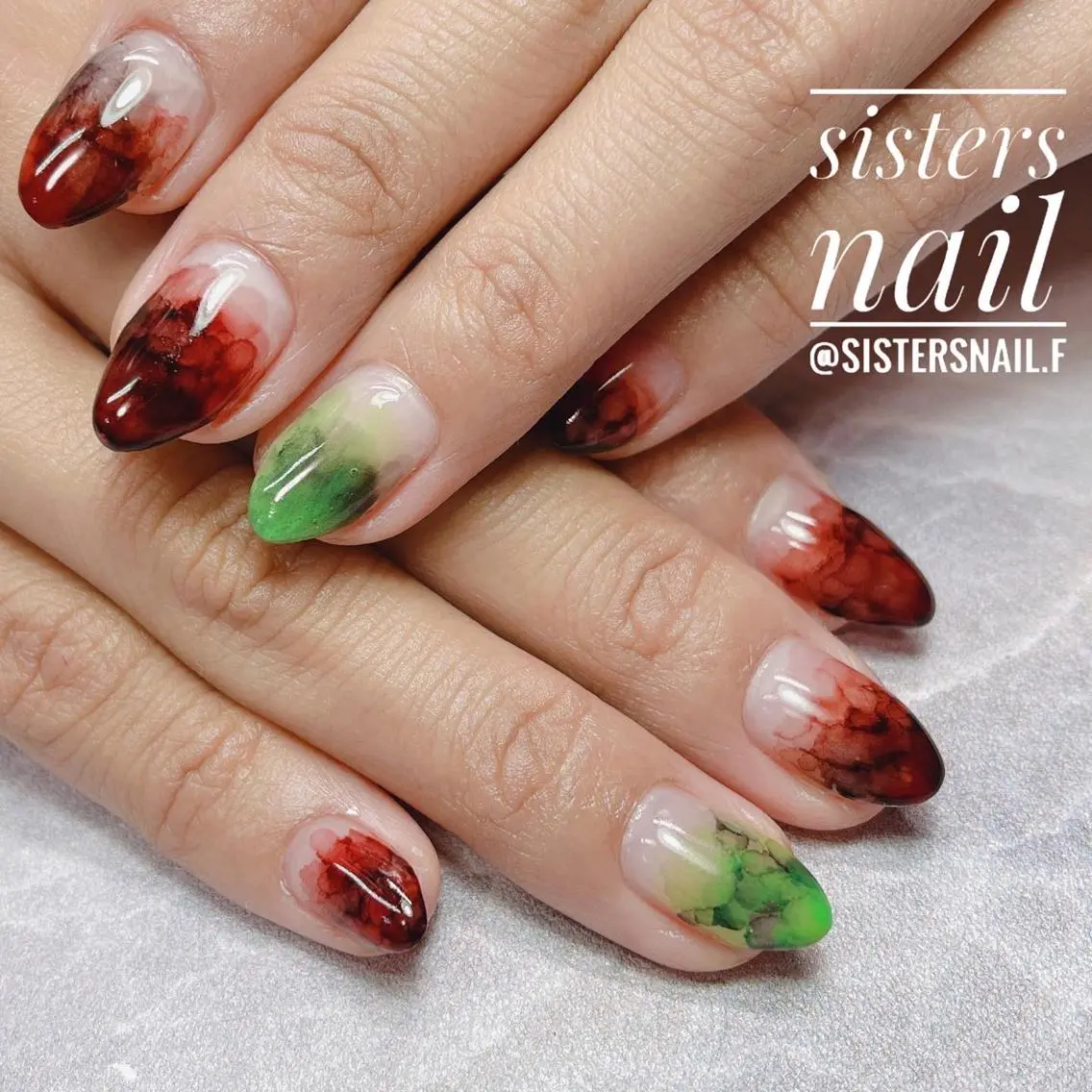 ネイル アートネイル グラデーション ハロウィン 赤色 冬ネイル sisters nail.fのネイルデザイン