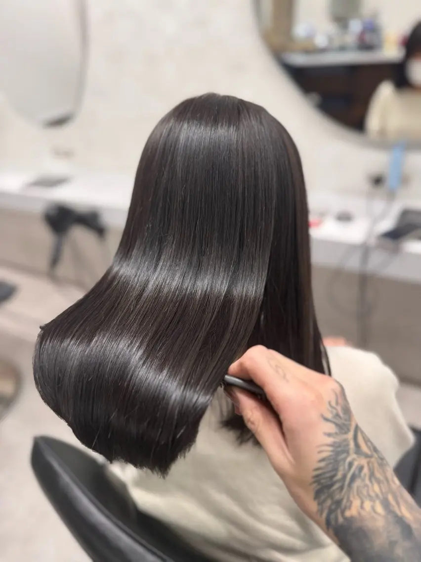 セミロング カラー 髪質改善カラー 🕊️SOMAのヘアスタイル