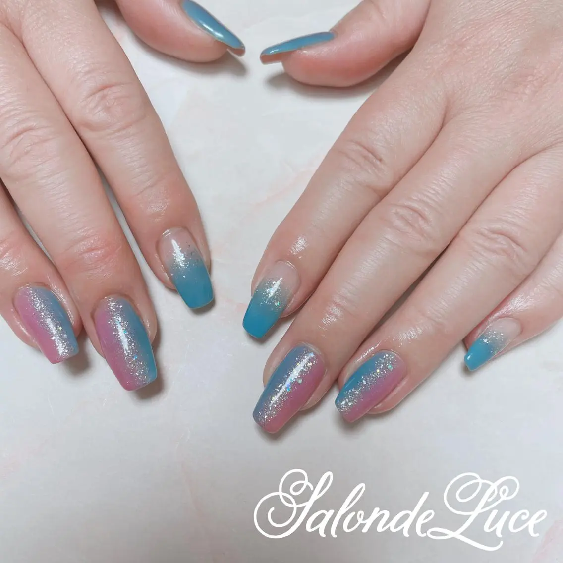 ネイル グラデーション キラキラネイル Salon de Luceのネイルデザイン