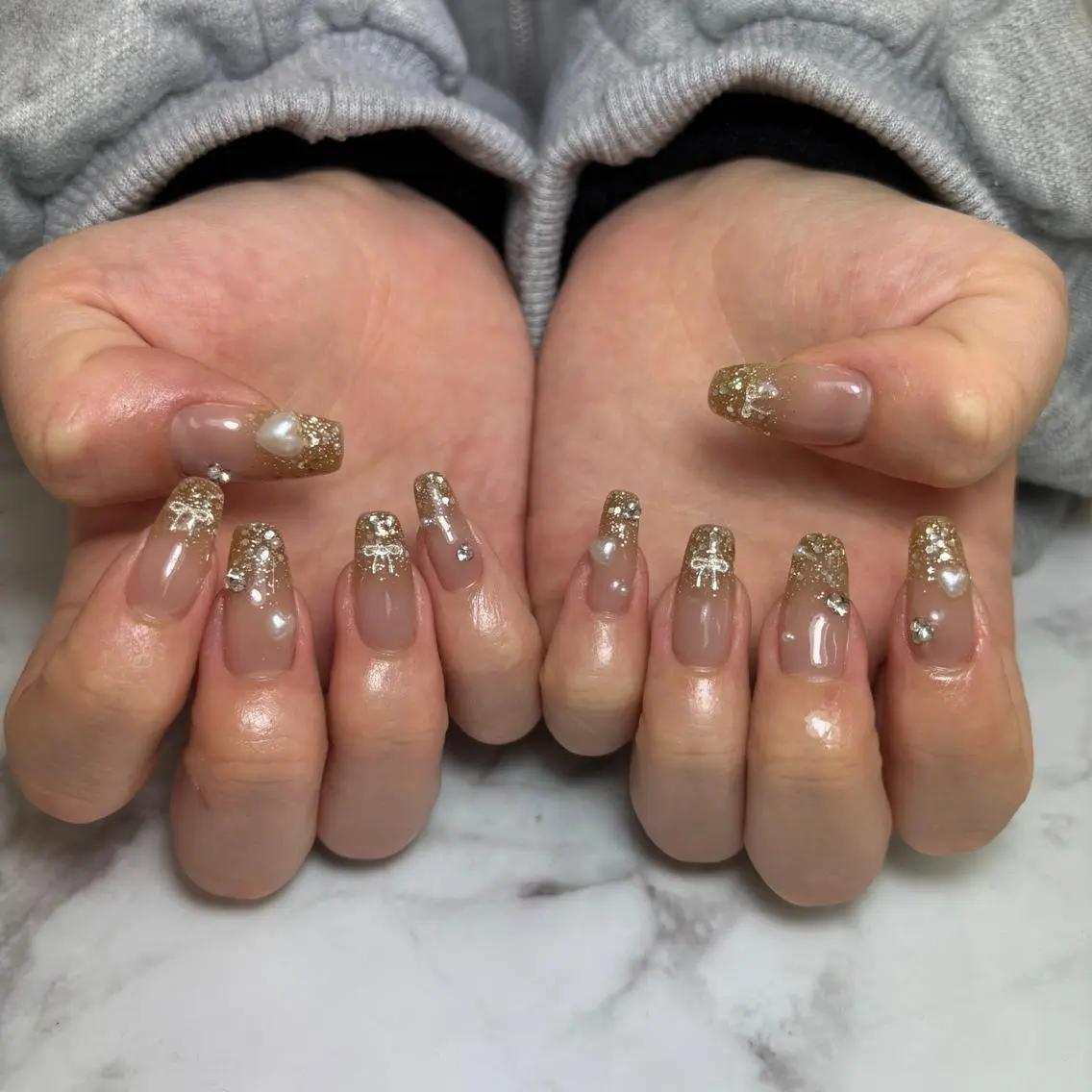 salon UNE LMA見習いスタッフのネイルデザイン