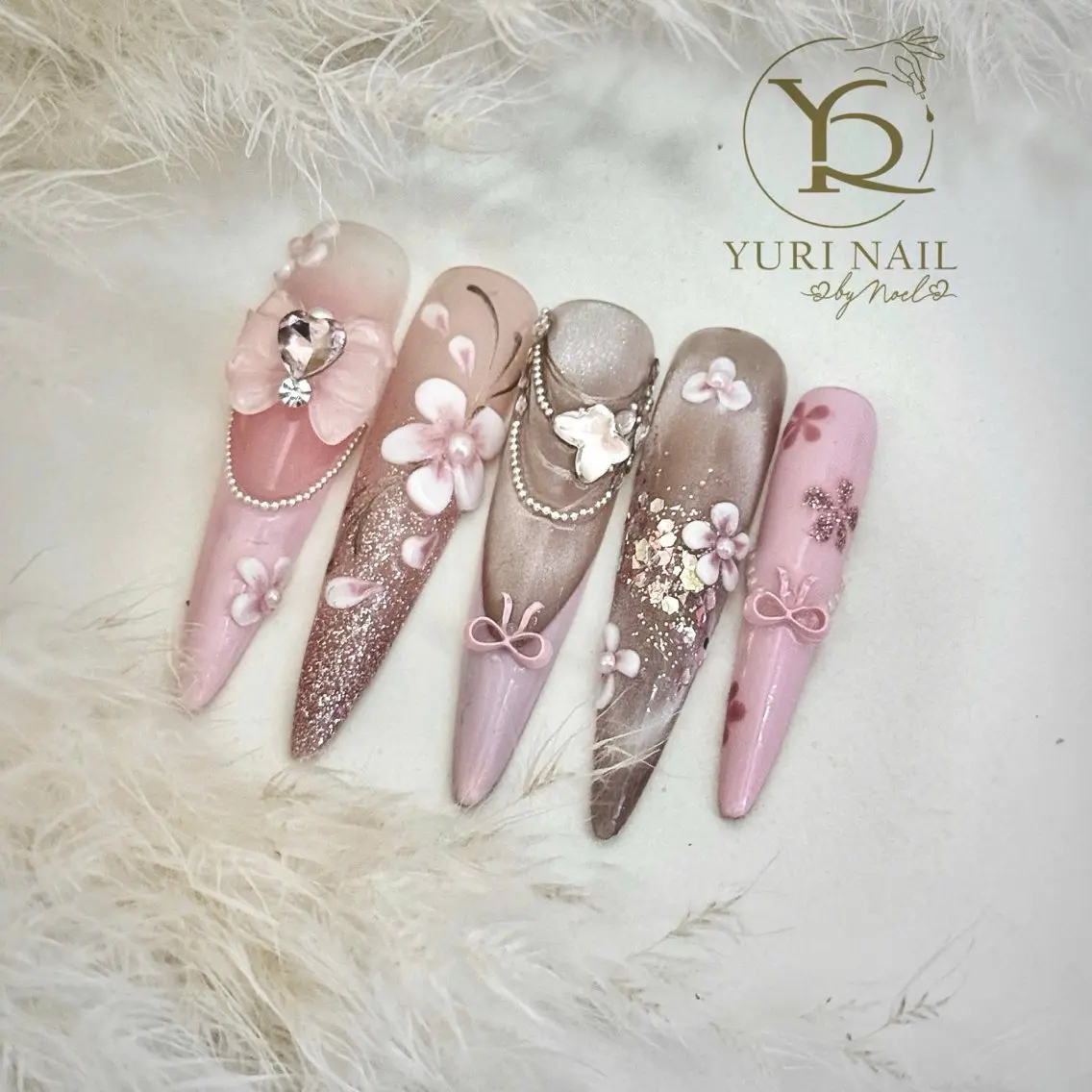 ネイル チークネイル フットネイル フレンチネイル グラデーション キラキラネイル ハンドネイル フットネイル ハンドケア YURI Nail Funabashiのネイルデザイン