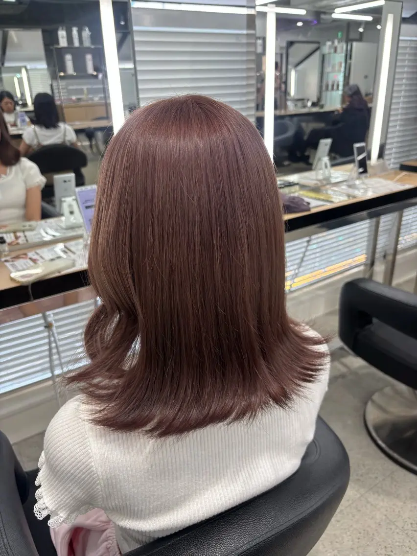 セミロング ヘアカラー トリートメント 縮毛矯正/ブリーチな しラベンダー/心優のヘアスタイル