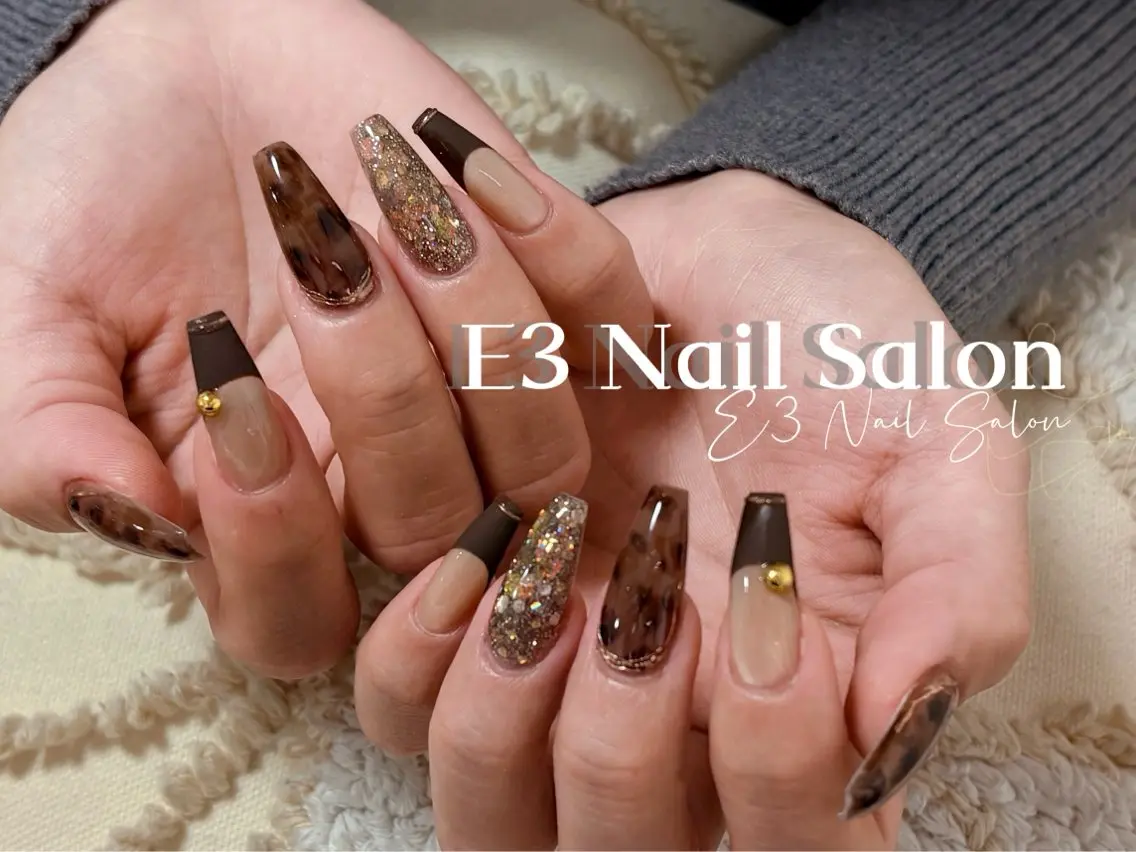 ネイル アニマル柄 オーロラネイル べっ甲ネイル ボルドー ブラウン ハンドネイル E3 Nail Salonのネイルデザイン