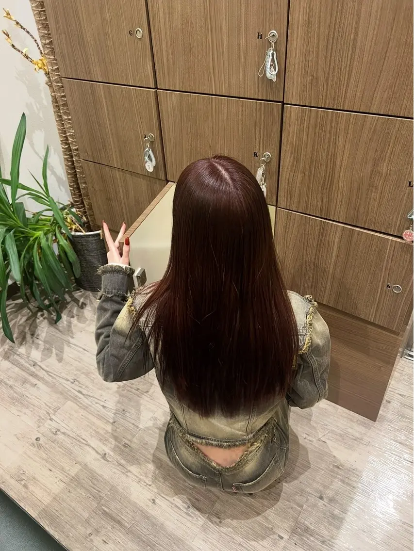 カラー ブリーチ ブリーチなしカラー レッドカラー 河津 茉央のヘアスタイル