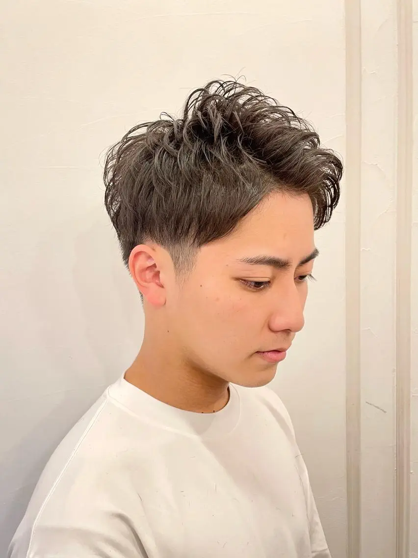 カットコース(眉毛アイブロウ込み)+形状記憶パーマ¥13200→9900の写真