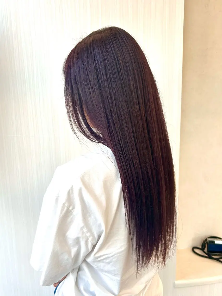 ロング カラー 𝑹𝒊𝒌𝒐 ブリーチ/艶カラーのヘアスタイル