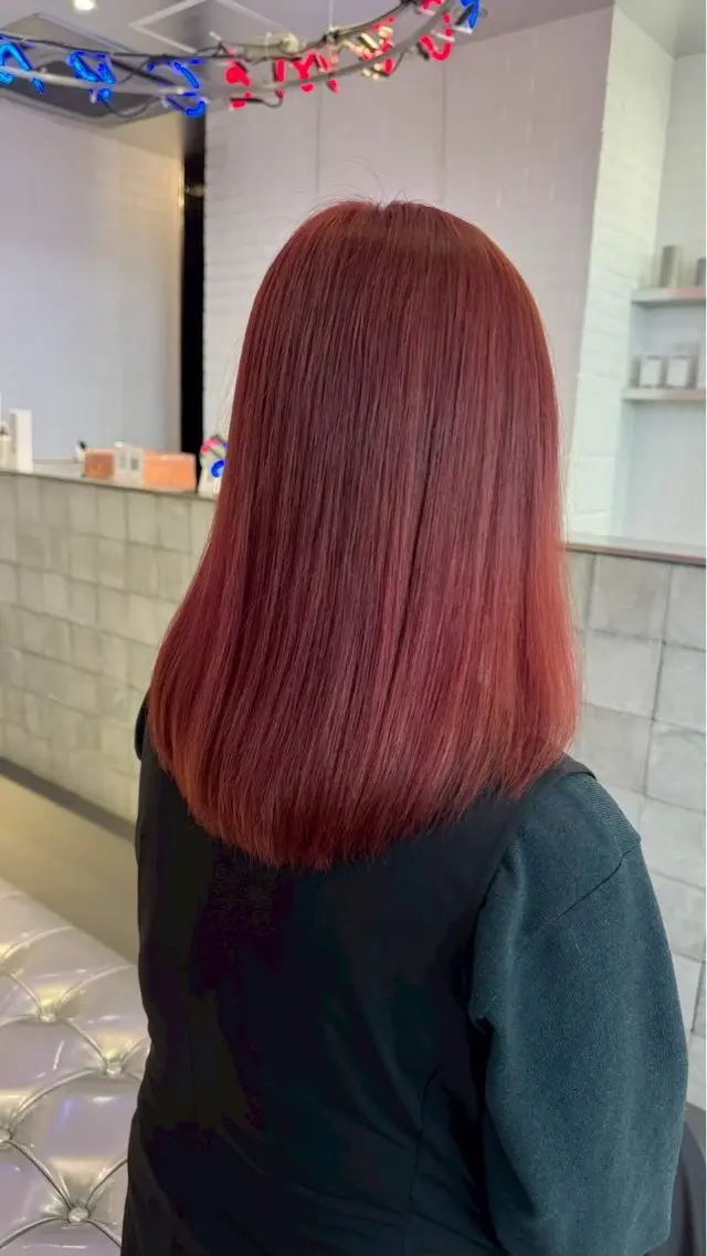 カラー ブリーチ 透明感カラー ネイビーカラー オレンジ ピンクカラー ヘアカラー トリートメント 🌻ハイトーン/艶 カラー🌻ユリナのヘアスタイル