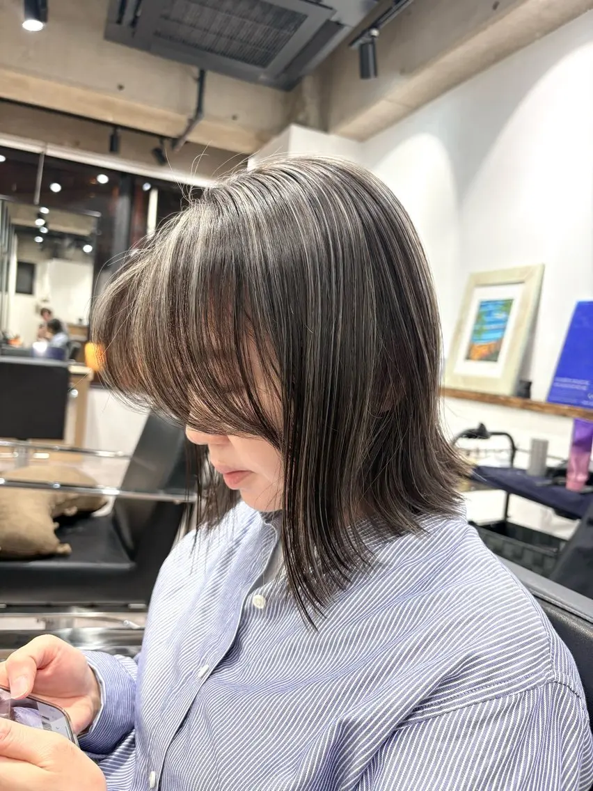 ミディアム ハイライト カット ヘアカラー トリートメント 白髪ぼかしハイライト バレイヤージュヤマトのヘアスタイル