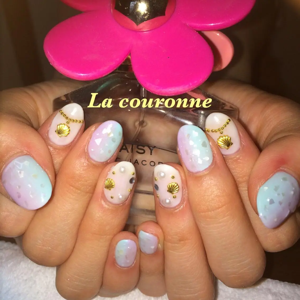 ネイル Lacouronne NATSUMIのネイルデザイン
