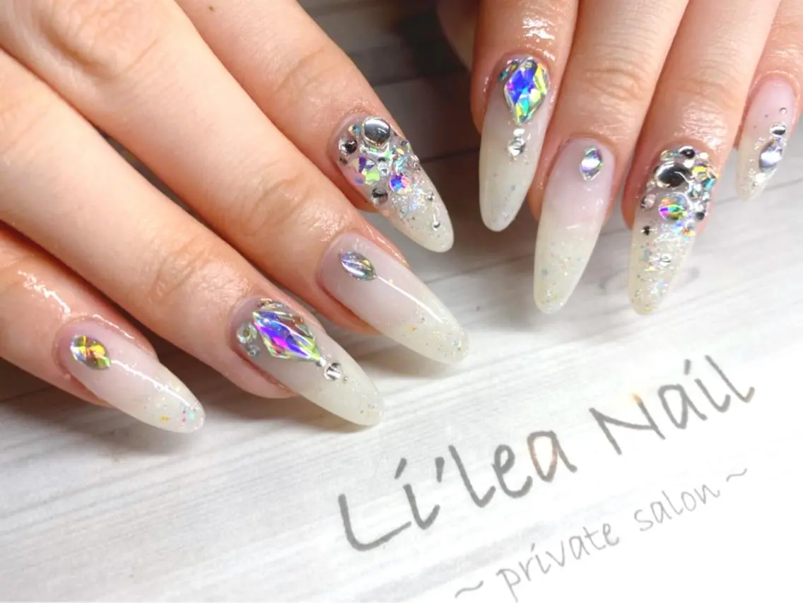 ネイル Li'leaNail AINAのネイルデザイン