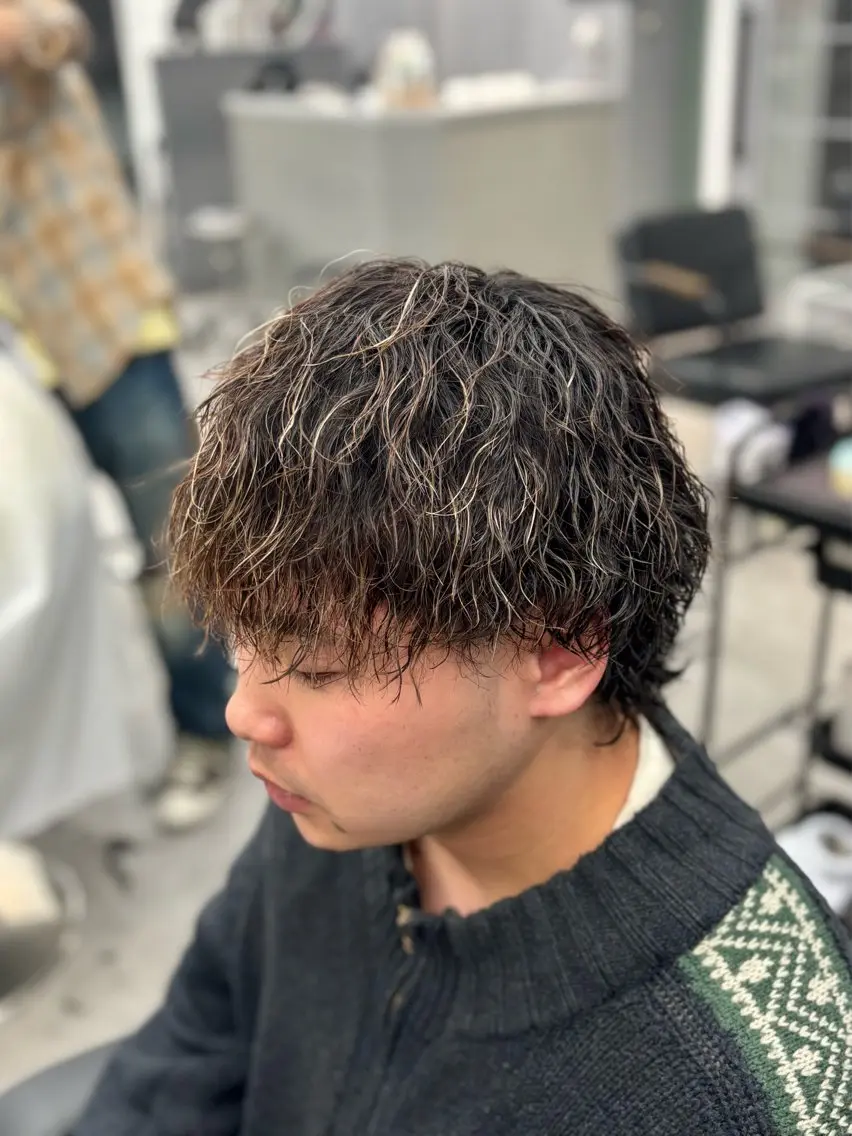 パーマ メンズ メンズパーマ カット パーマ 【ØVARL】🦁 メンズパーマ/レオのヘアスタイル
