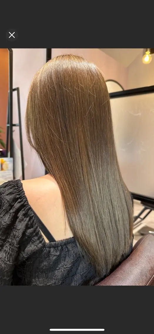 ロング 作野 潮織のヘアスタイル