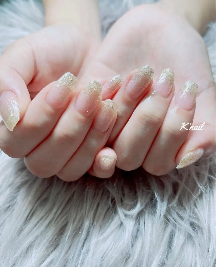 ネイル グラデーション キラキラネイル ラメ(グリッター) ラメグラデーション ON nailのネイルデザイン