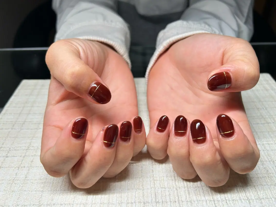 ネイル ゴールド ワンカラーネイル ハンドネイル Lisa’s Salonのネイルデザイン