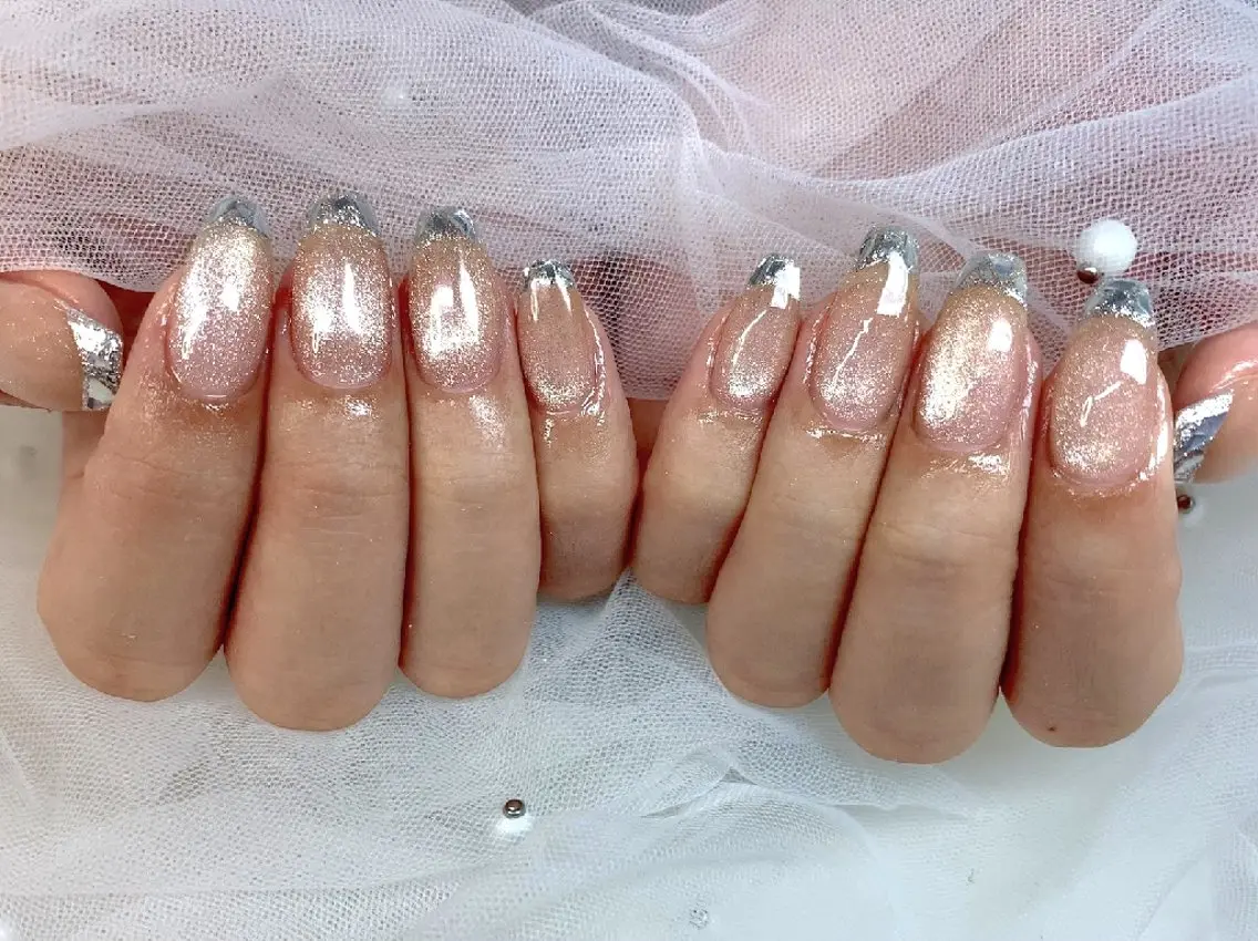 ネイル フレンチネイル ガラスフレンチ マグネットネイル マグネットフレンチ ハンドネイル ハンドケア 心斎橋Salon Epokkuのネイルデザイン