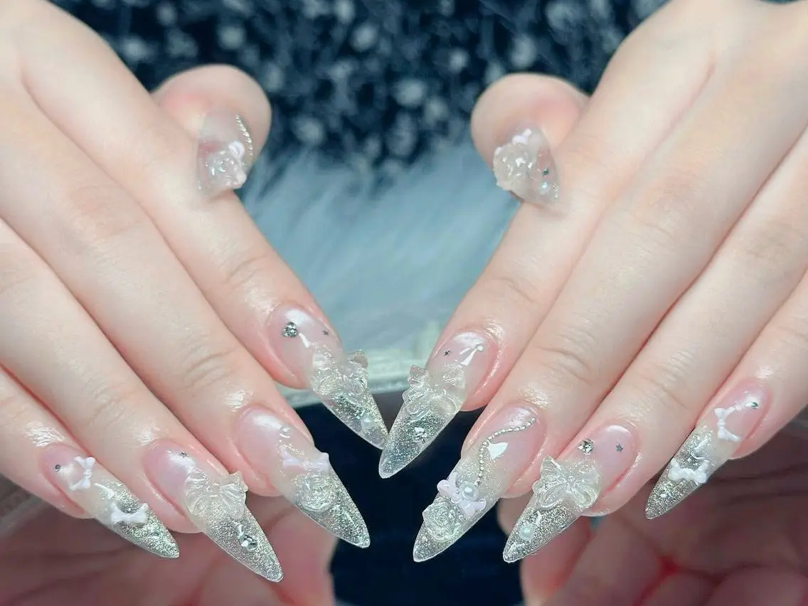 ネイル アートネイル 長さ出し グラデーション マグネットネイル 持ち込み Mi nailsのネイルデザイン
