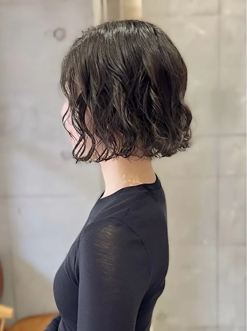 ショート パーマ レイヤー/小顔前髪 🤍wakaのヘアスタイル