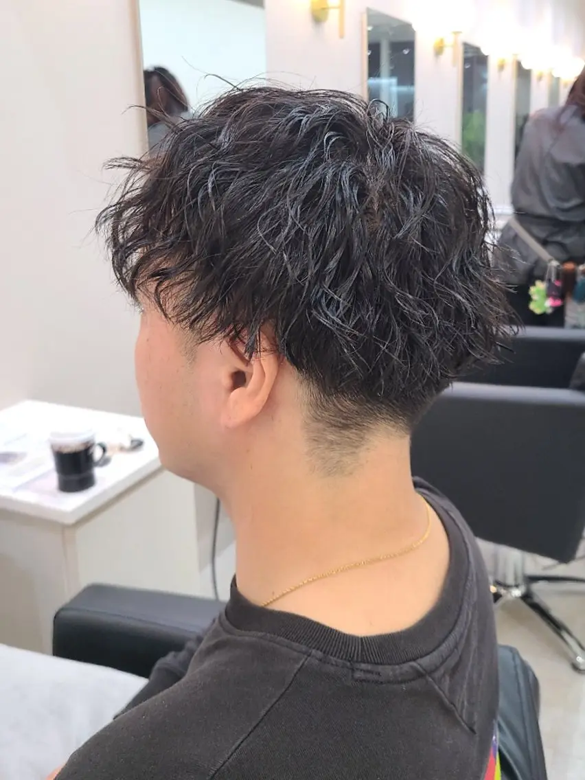 ショート パーマ メンズ カット パーマ 桐島 令奈のヘアスタイル