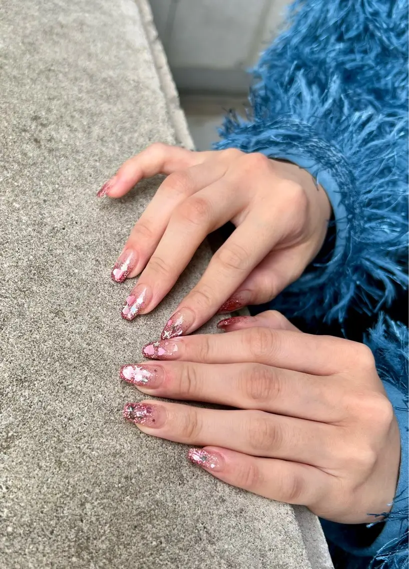 ネイル キラキラネイル 持ち込み バレンタイン Charme. NOBUKOのネイルデザイン