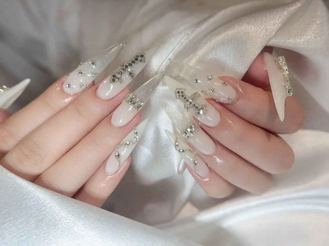 ロング ロング ハンドネイル ハンドケア Dely Nailのネイルデザイン