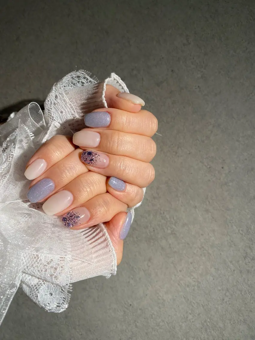 ネイル I-nailロング /ワンホン/キラキラのネイルデザイン