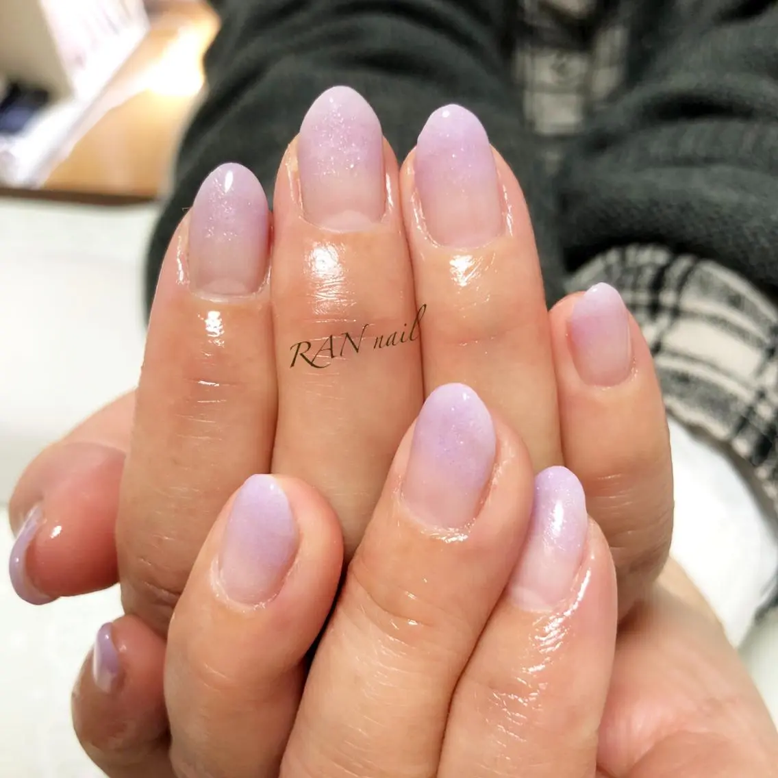 グラデーションネイル(ケア込み)の写真
